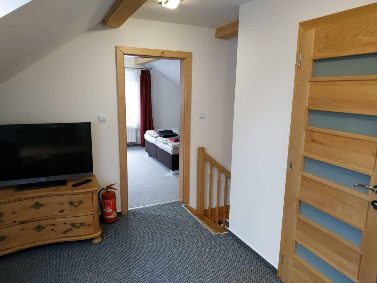 Bila Hora Stramberk Apartment Bagian luar foto