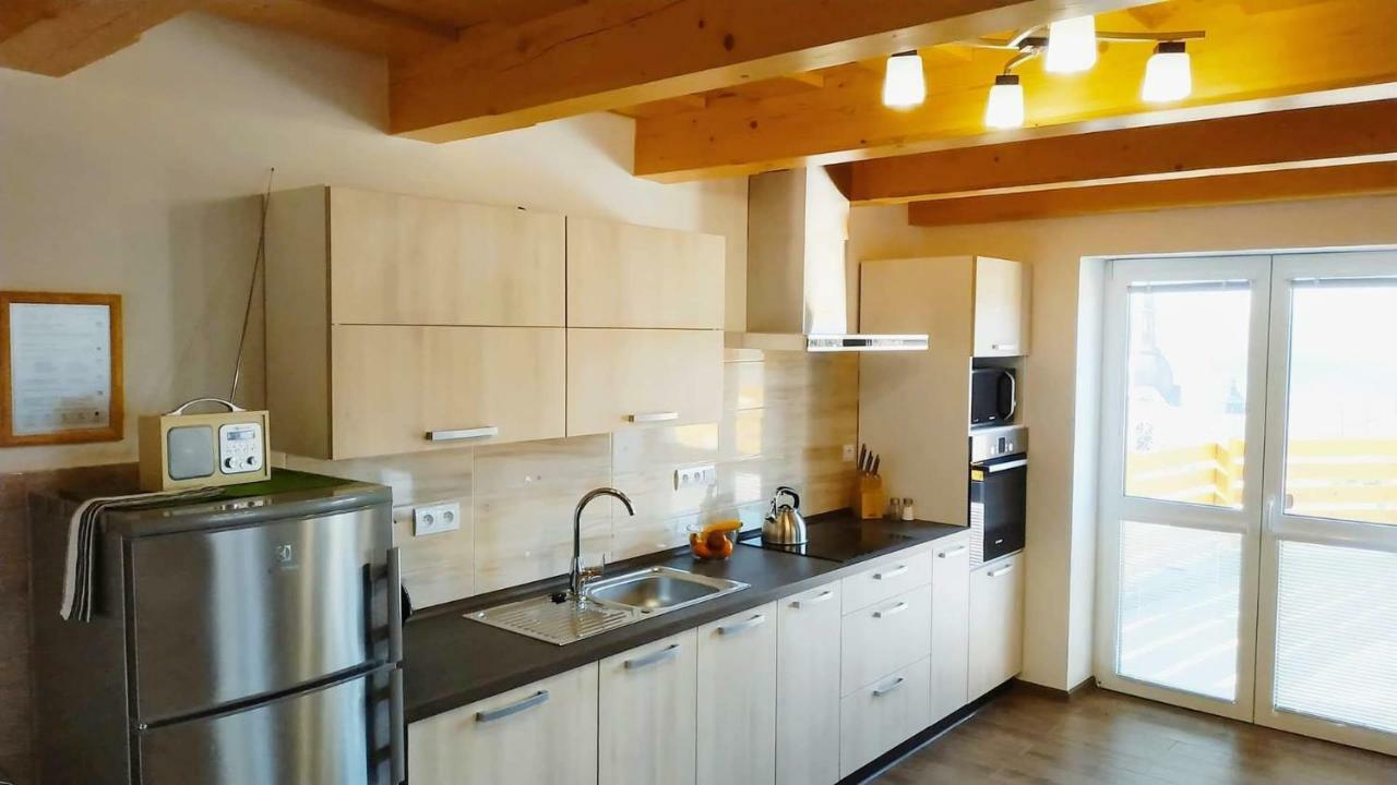 Bila Hora Stramberk Apartment Bagian luar foto